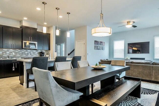 Photo - 7602 S Kissimmee St