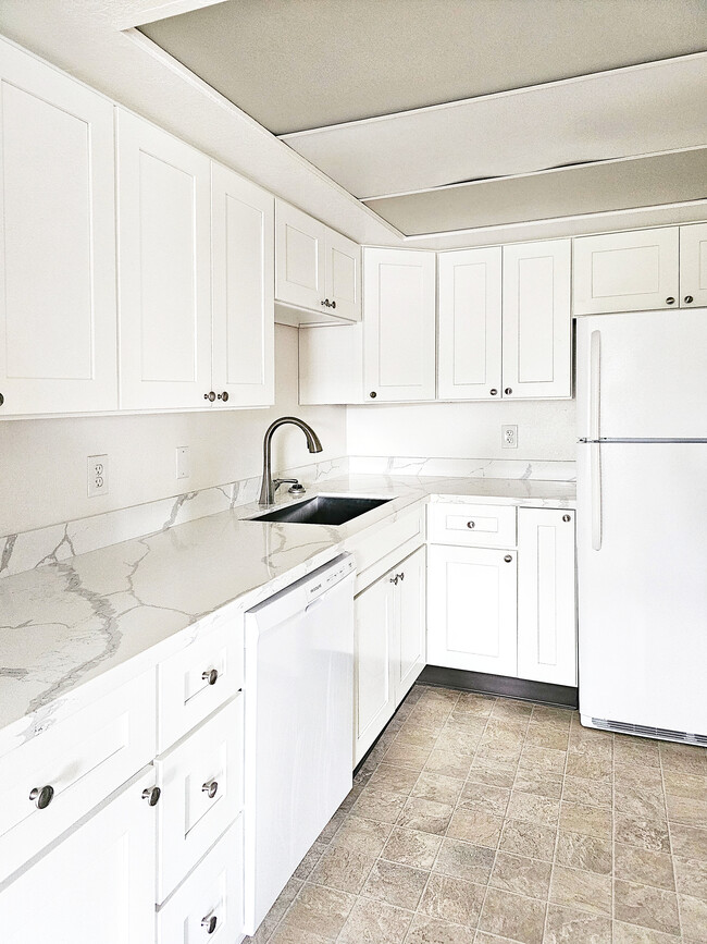 Photo - Orchard Park Apartments