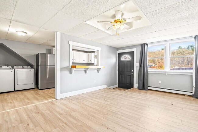 Photo - 547 White Mountain Hwy