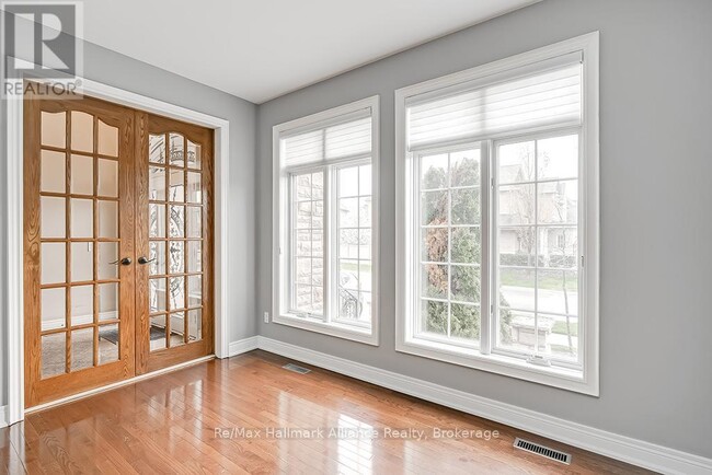 Photo - 1527 Arrowhead Rd