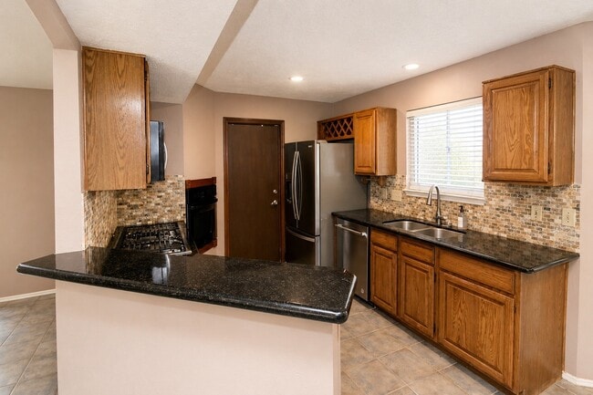 Photo - 3515 Woodmere Ln