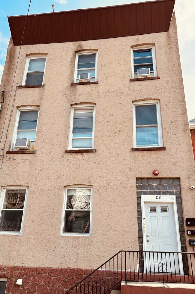 Building Photo - 80 71st St Unit 2 Rental