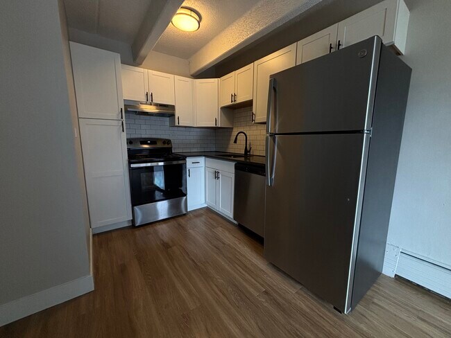 4567 E Yale Ave Unit 207