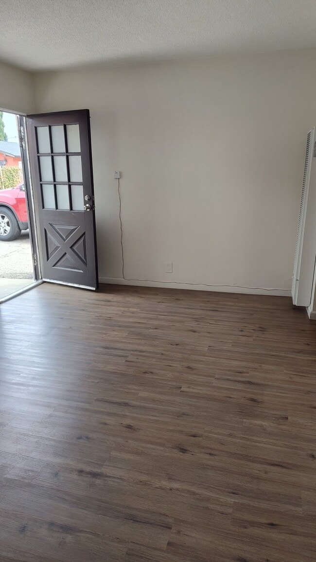 Photo - 8123 Otis St Unidad downstairs