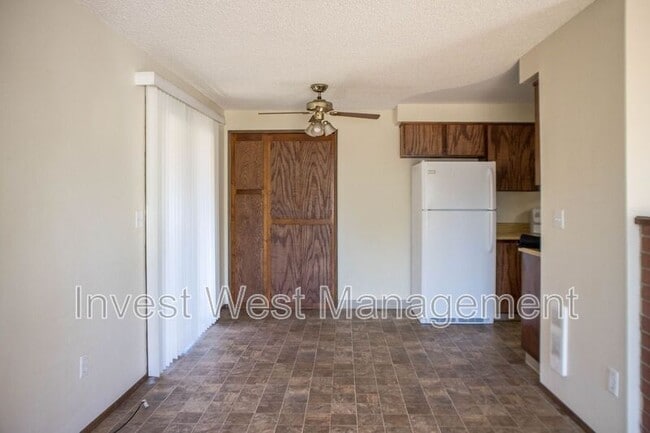 Photo - 410 NE 105th St