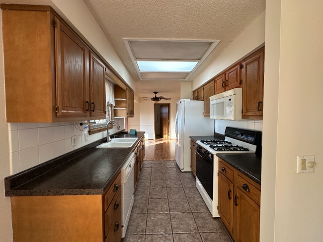 Photo - 1704 Brentwood Dr