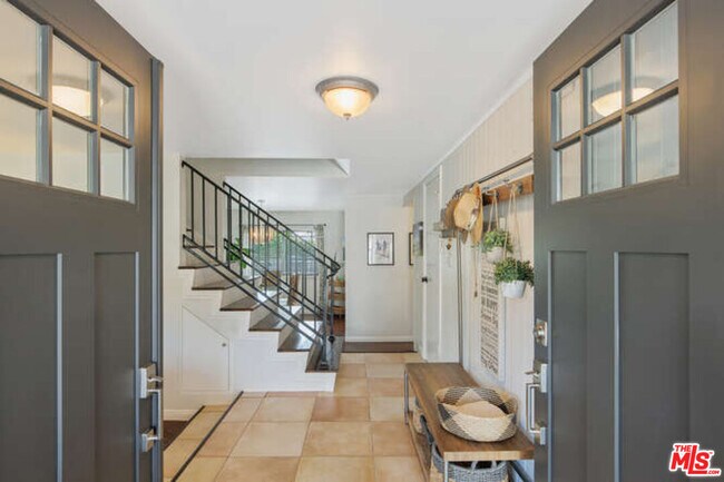 5407 Sunvalley Ct