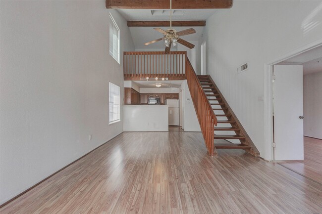 Building Photo - 200 Pecan Dr Unit 803