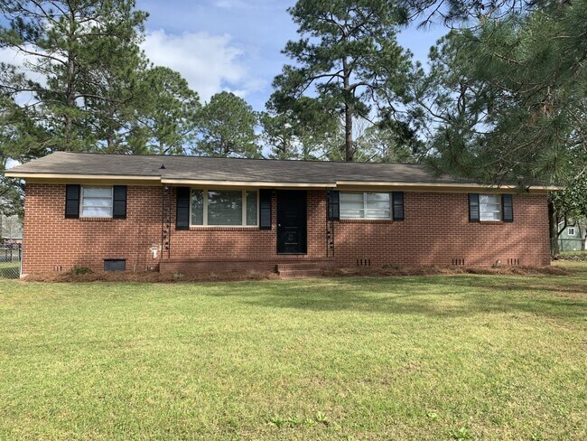 Photo - 2021 Davis Ave