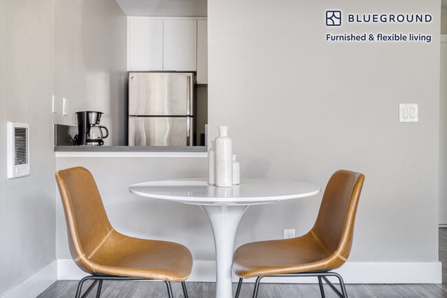 Photo - 766 Edgewater Blvd Unidad FL2-ID765