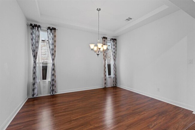 Photo - 2328 Lucky Ln