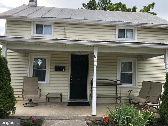Building Photo - 131 S Purcell Ave Rental