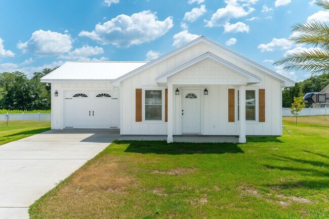 Photo - 523 Landing Ave