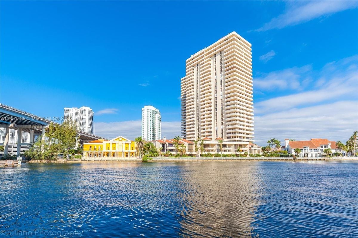 Photo - 19390 Collins Ave Rental