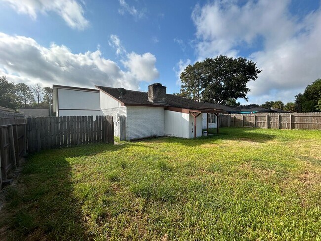 Photo - 11311 Angelique Dr