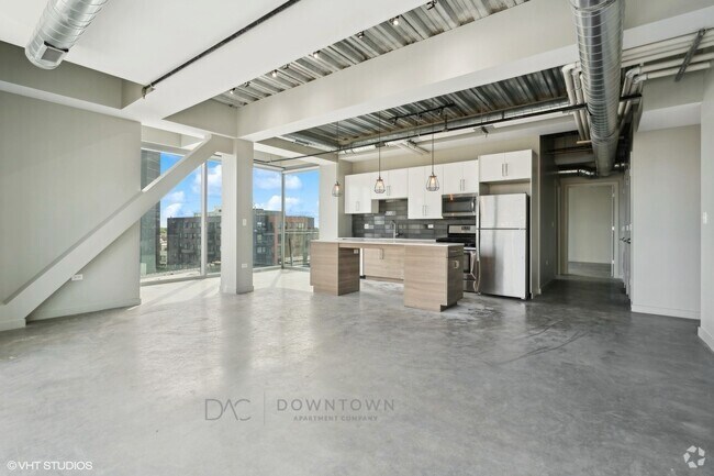 Building Photo - 1255 N Milwaukee Ave Unit 701 Rental