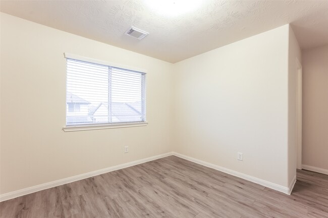 Building Photo - 12258 Gemma Ln