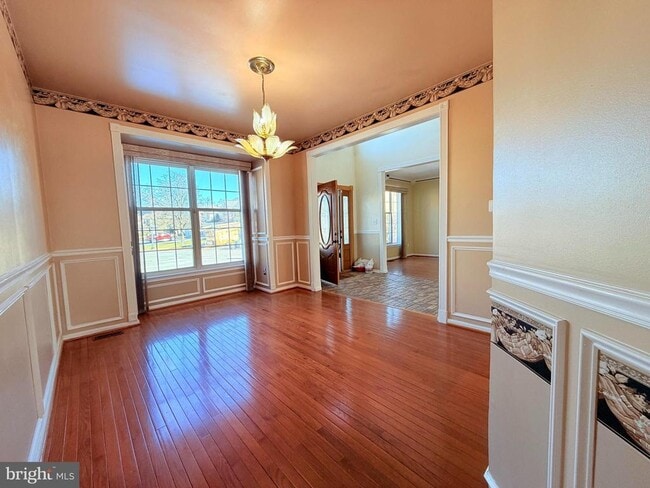 Photo - 15 Moonlight Ct