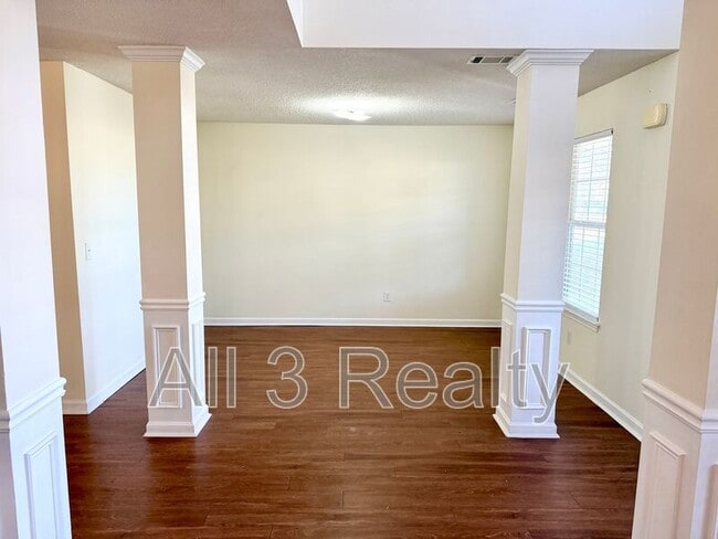 Photo - 1980 Sawgrass Dr