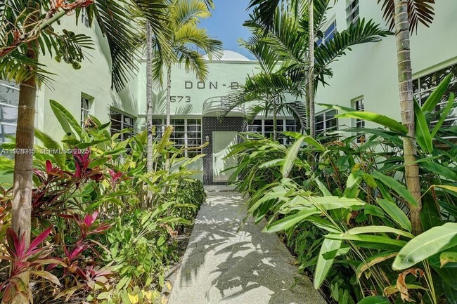 Photo - 1571 Pennsylvania Ave Unit 4S