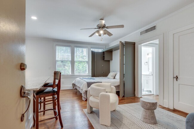 Photo - 741 Frederica St NE Unidad 741-23