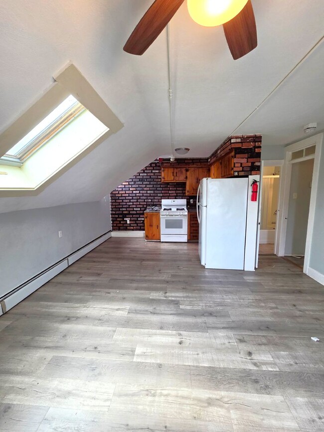 Photo - 10-12 Evaleen Street Unit 10 Evaleen 3F