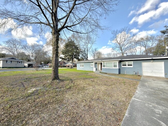 Photo - 1216 Eastwood Ave