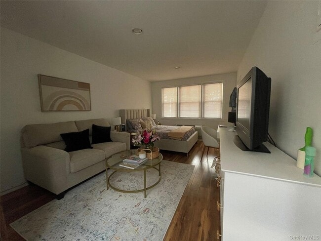 Photo - 215 W Broadway Unit M2