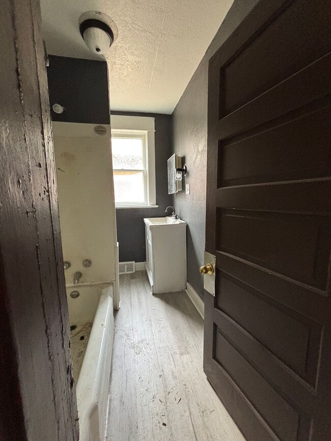 Photo - Newly Renovated 4 Bedroom Home