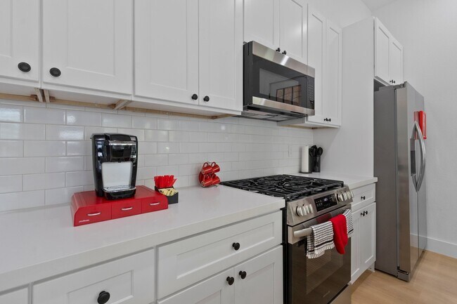 4657 Phlox St Unidad B