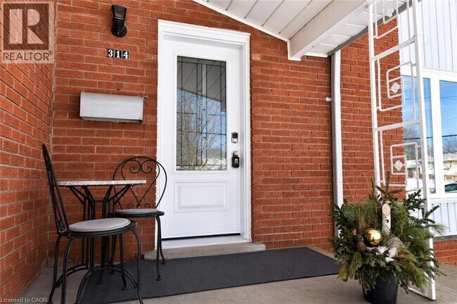 Photo - 314 Bevan Dr