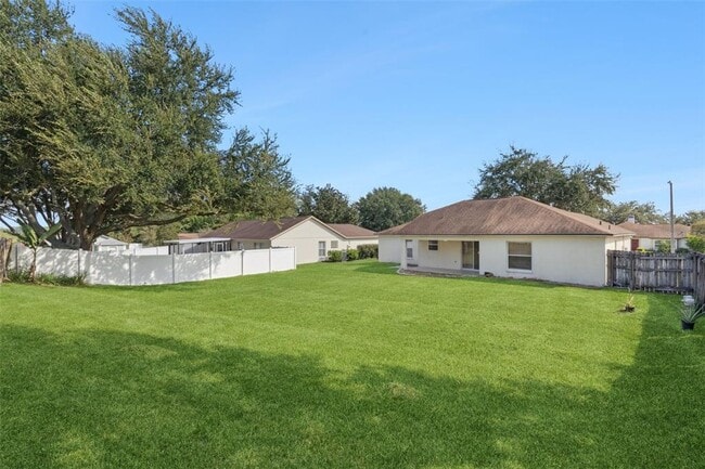 Photo - 886 Scenic View Cir