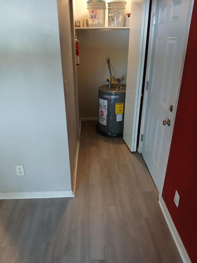 Photo - 200 SE Hanover Pl