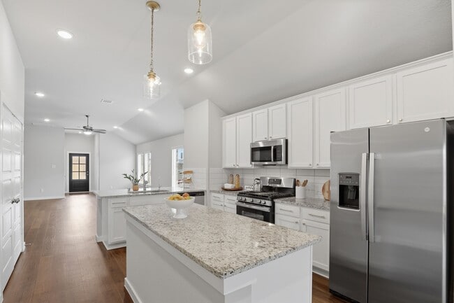 Building Photo - 3318 Trl Vw Dr