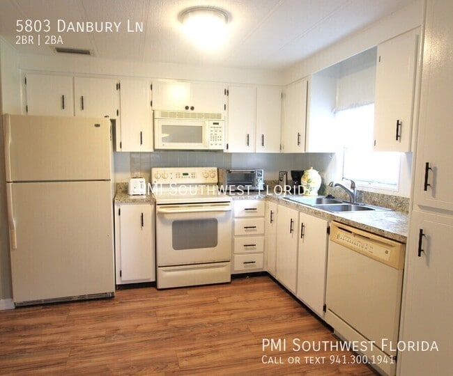 Photo - 5803 Danbury Ln