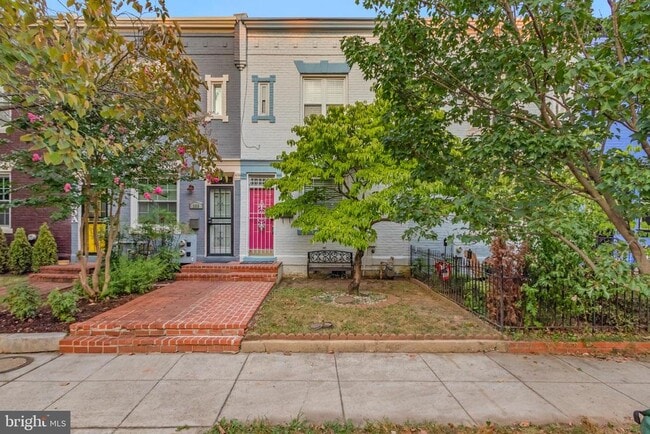 Building Photo - 107 15th St NE Rental