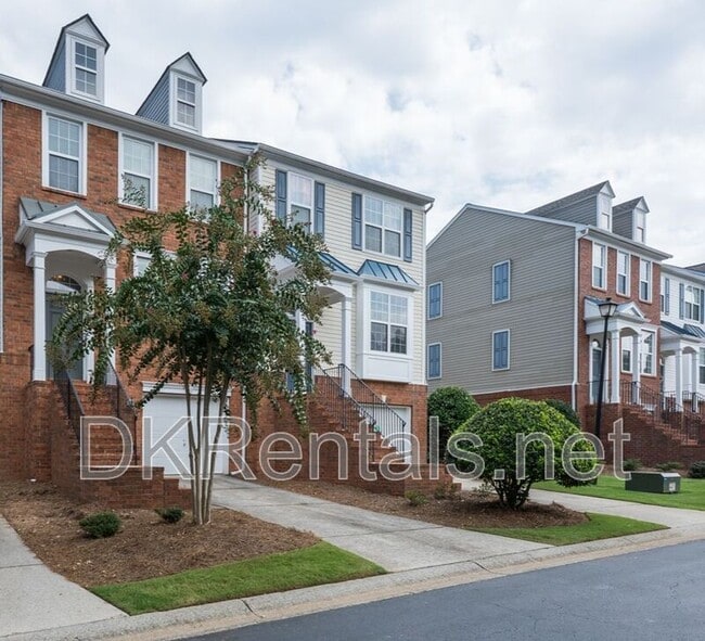 Photo - 1369 Thornborough Dr