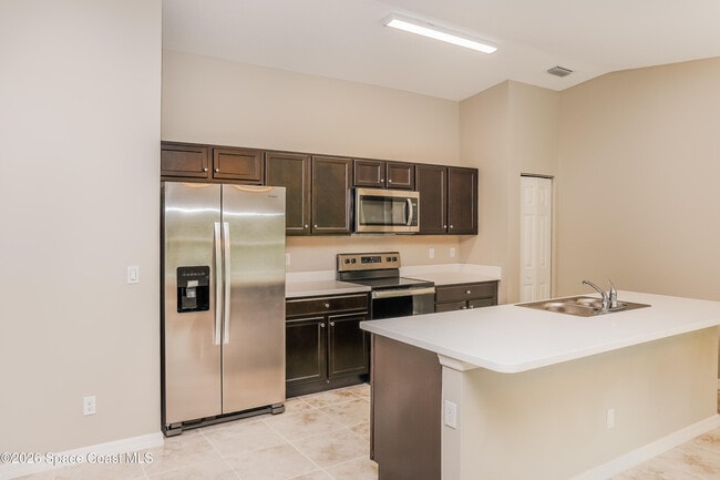 Photo - 418 La Croix Rd SW