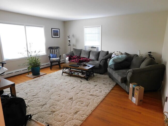 1911 Dewes St Unit 1911