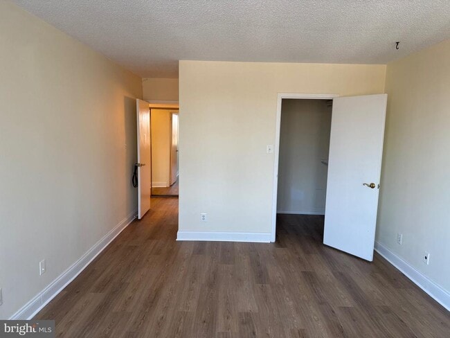 Photo - 5225 Pooks Hill Rd Unit 724N