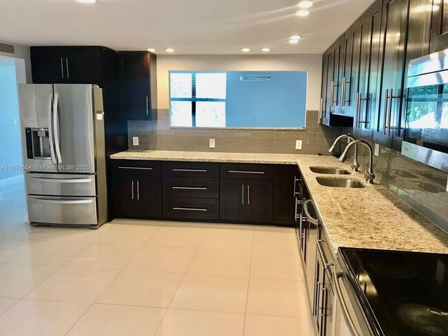 Photo - 20381 NE 30th Ave