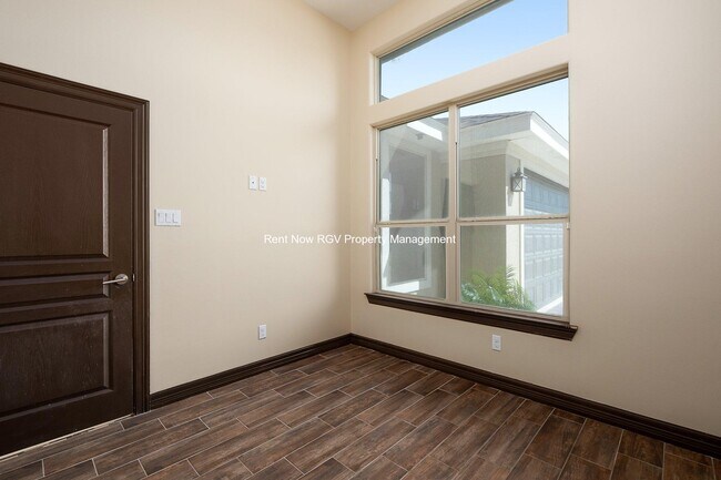 Photo - 13921 N 36th St