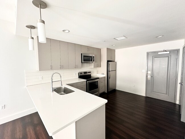 Photo - Modern 1-Bed Near Tulane/City Park with In-Unit Laundry & Off-Street Parking Unit 107