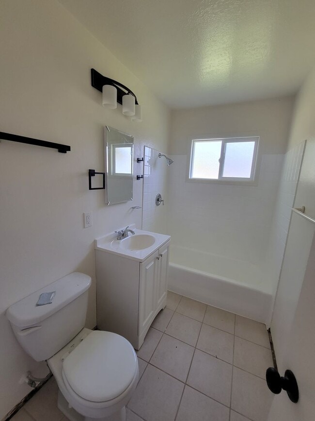 Photo - Suburban oasis