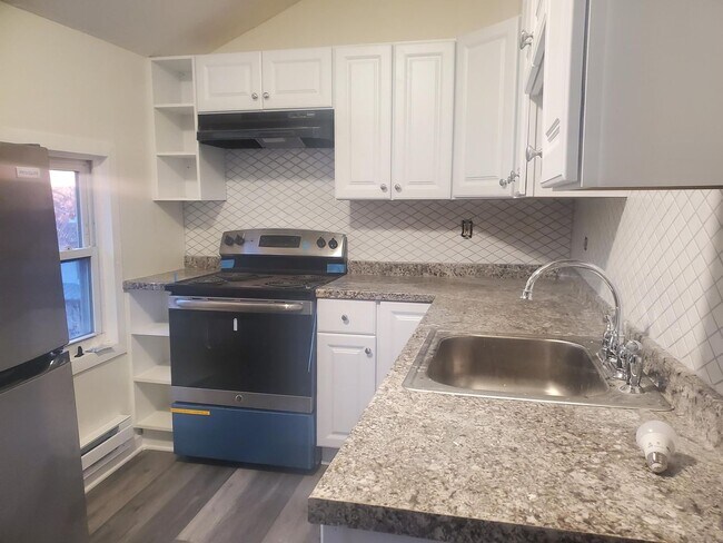 Building Photo - 42-44 Potomac Unit B