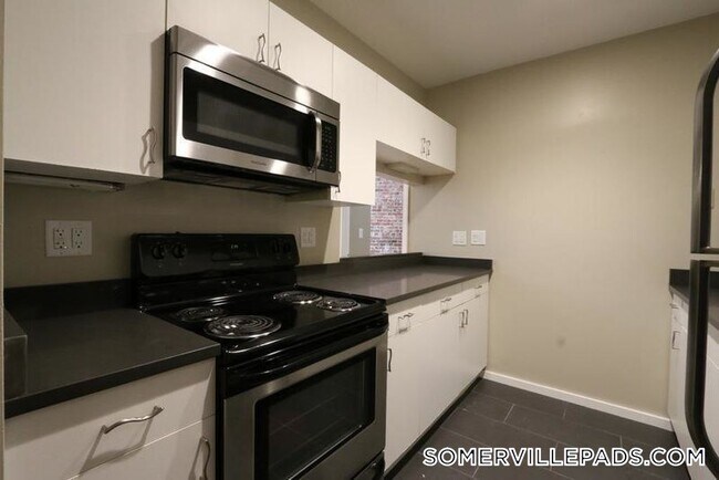 17 Bow St Unit 12