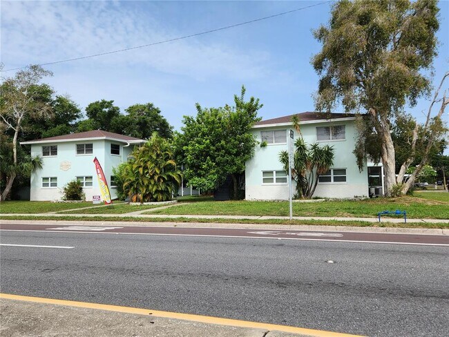Photo - 701 Pasadena Ave S Apartment Unit 5
