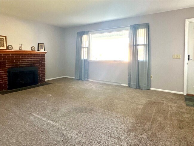 Photo - 406 Sharr Ave