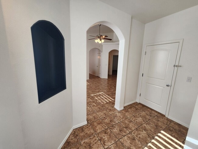 Photo - 4942 Sherwood Rd