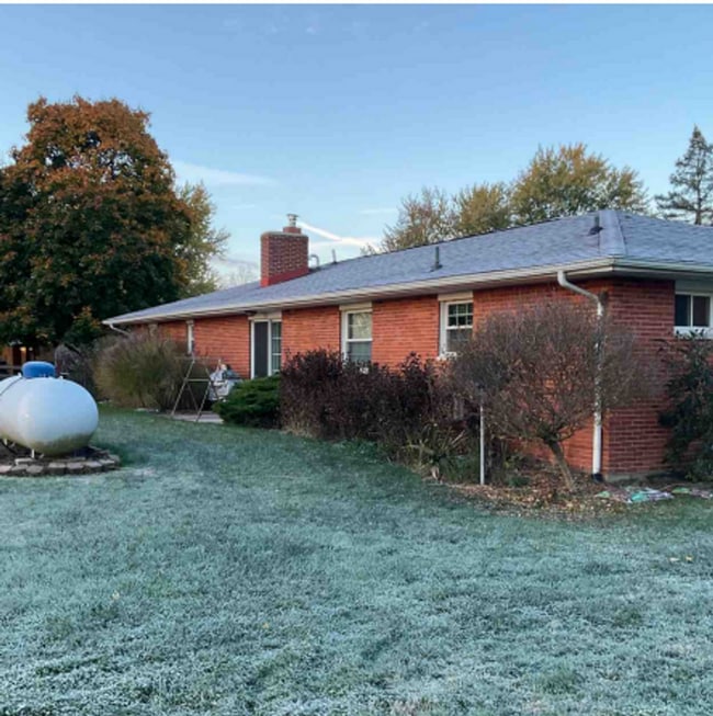 Photo - 206 N Bickett Rd, Xenia, Ohio 45385